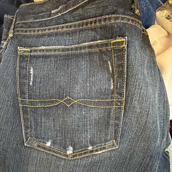 **LIKE NEW** Lucky brand jeans - Picture 9 of 9